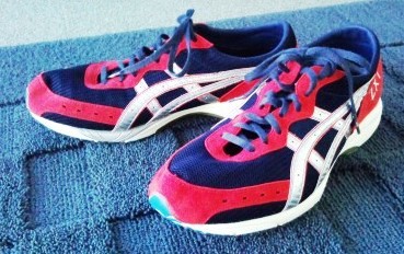 asics1.jpg